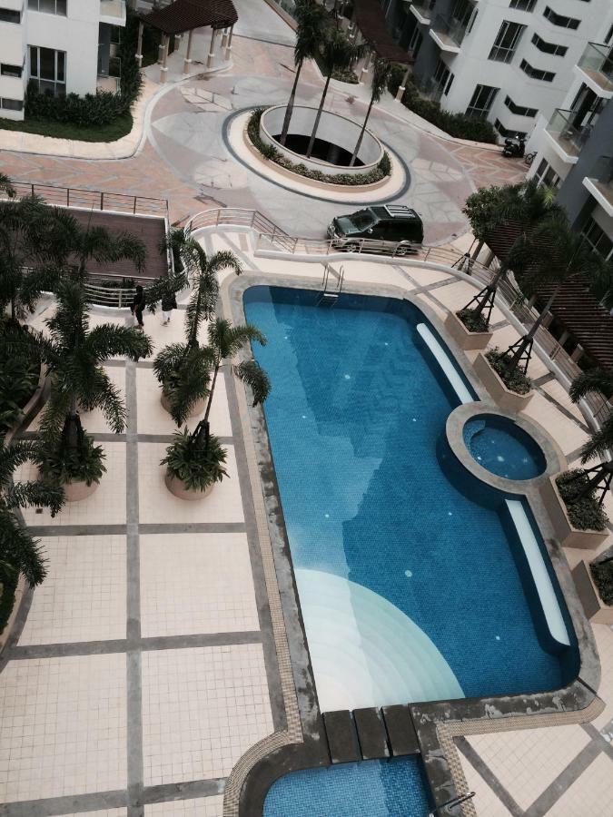 Resorts World Condo 马尼拉 外观 照片