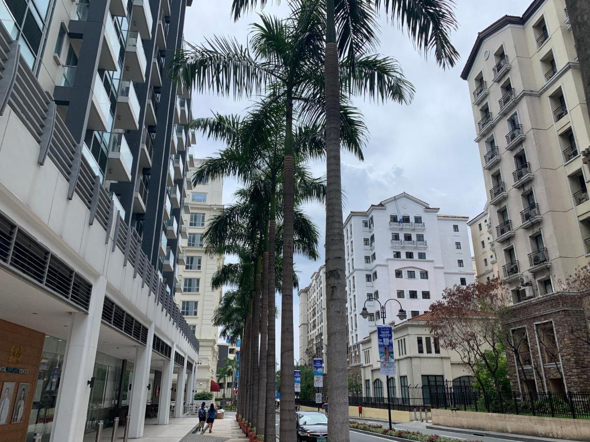Resorts World Condo 马尼拉 外观 照片
